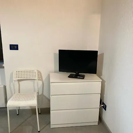 Apartment Mono Per Due Cir 0346 *