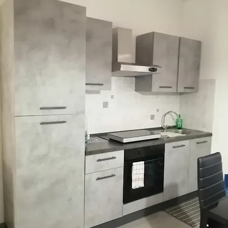 Apartment Mono Per Due Cir 0346 *